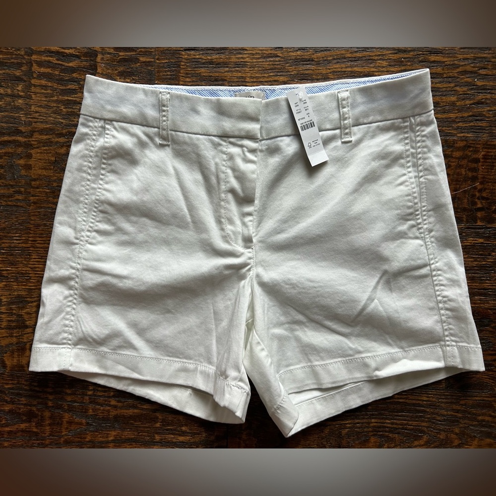 J. Crew White Shorts Classic Cotton Style 5” size 8 NWT